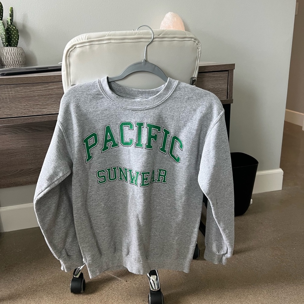 Pacsun crewneck sweatshirt